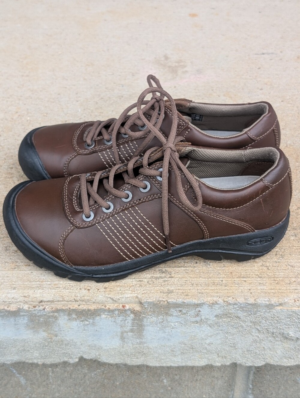Keen Finlay Brown Leather Walking Hiking Oxford Shoes Size 9 Men’s 1008423